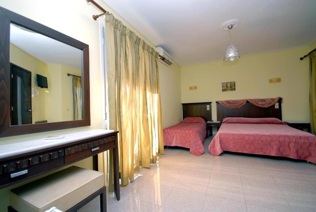 Ariadnes Holiday Accommodation Apidias Lakos Экстерьер фото