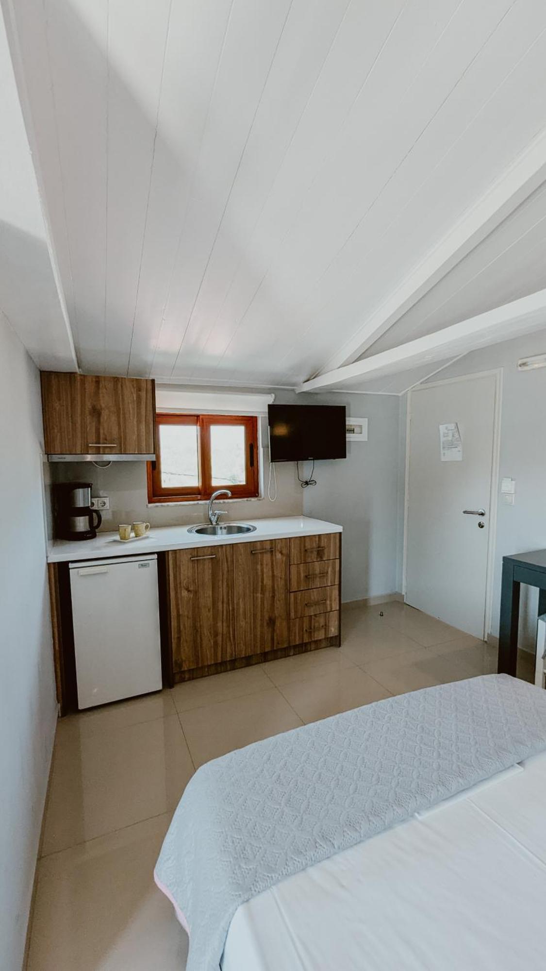 Ariadnes Holiday Accommodation Apidias Lakos Экстерьер фото